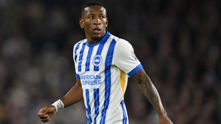 Manchester United and Milan Compete for Brighton Left-Back Pervis Estupiñán