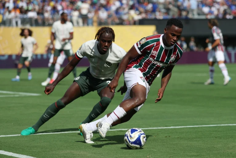 Volves Fluminensedan Jon Ariasni €22 millionlik transferga kelishdi