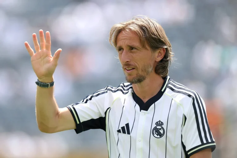 Luka Modrich Real Madridda 13 mavsumdan so’ng Milan safiga qo’shildi