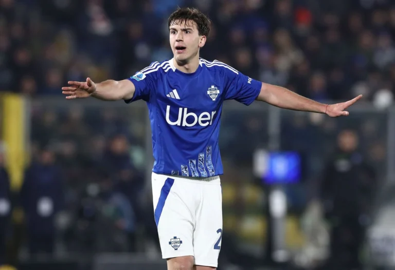 Como 1907 confirms permanent transfer of Maximo Perrone from Manchester City