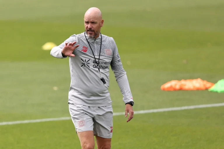 Debut Buruk Ten Hag di Leverkusen – Dibantai Tim Junior Flamengo