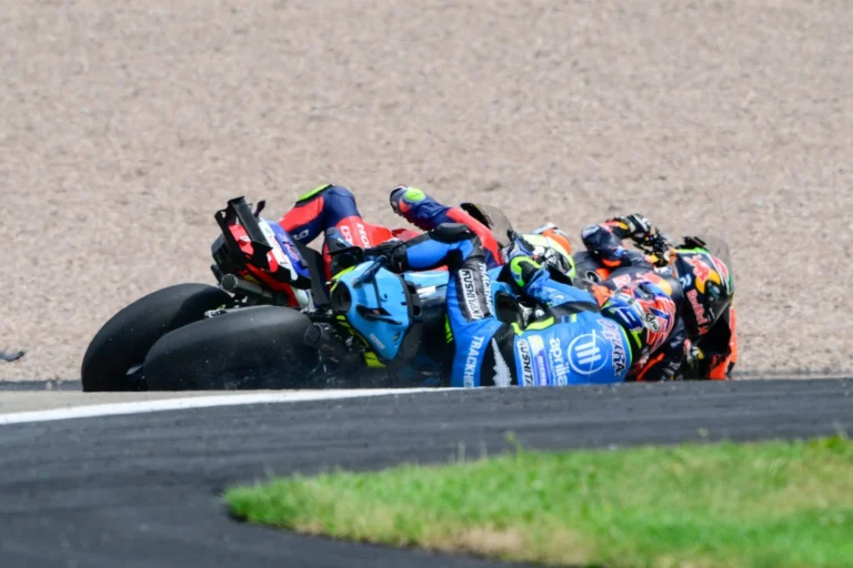 Marc Marquez alami kecelakaan berbahaya saat kualifikasi MotoGP Ceko