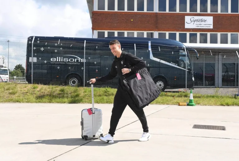 Arsenal Viktor Dyokereshsiz Osiyo mavsumoldi turiga jo’nab ketdi