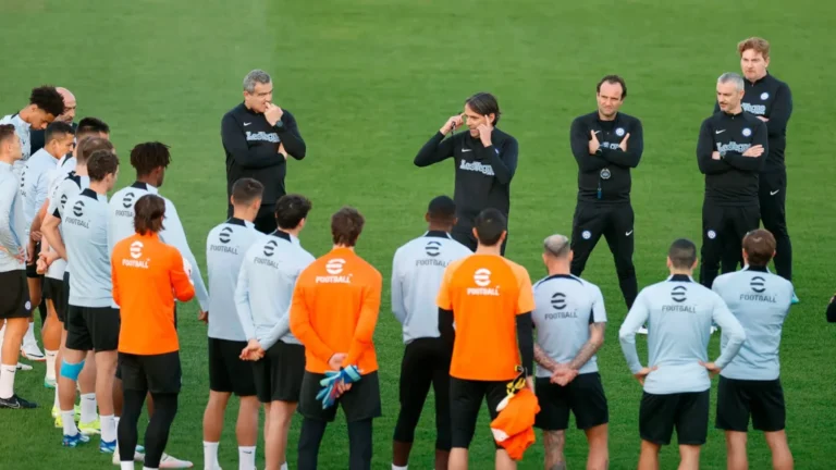 Inter Milan bidik bek muda Genoa untuk gantikan Acerbi dan De Vrij