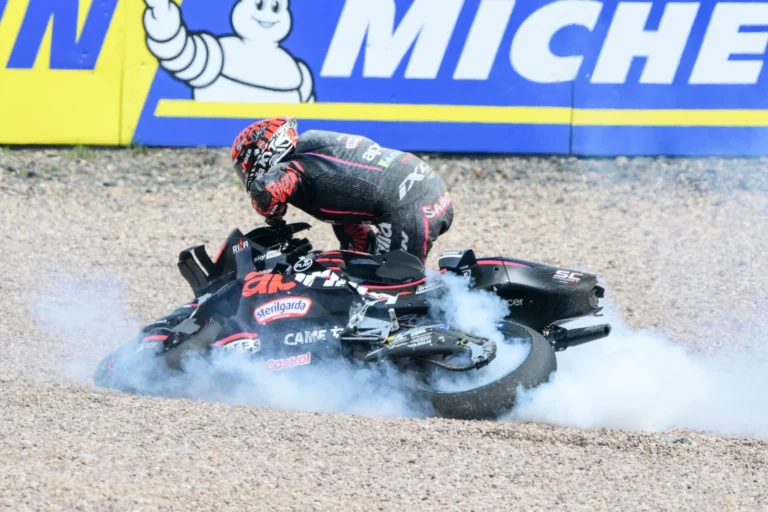 Joan Mir terlibat insiden dengan Alex Marquez di MotoGP Ceko