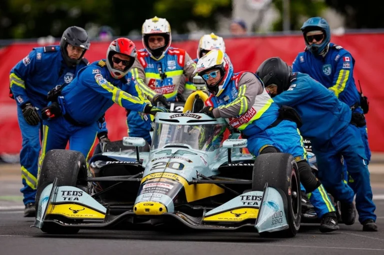 ดราม่าที่โตรอนโต: นักแข่ง IndyCar 5 คนต้องออกจากการแข่งขันใน 36 รอบแรก