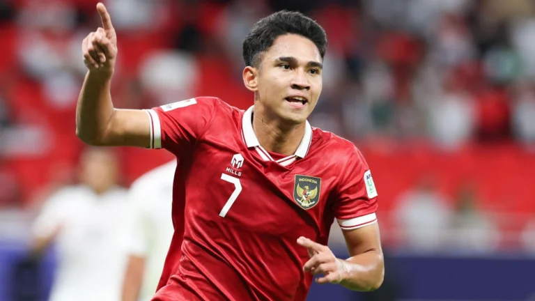 มาร์เซลิโน เฟอร์ดินันด์ ปรากฏตัวที่ SUGBK ในเกมอินโดนีเซีย U-23 พบมาเลเซีย