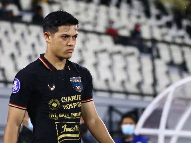 Alfeandra Dewangga reveals desired position at Persib Bandung