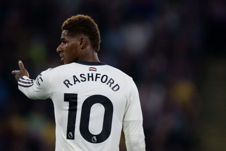 Marcus Rashford joins Barcelona on loan from Man United