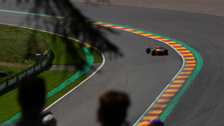 Drama di Red Bull: Horner keluar, Verstappen dikabarkan ke Mercedes