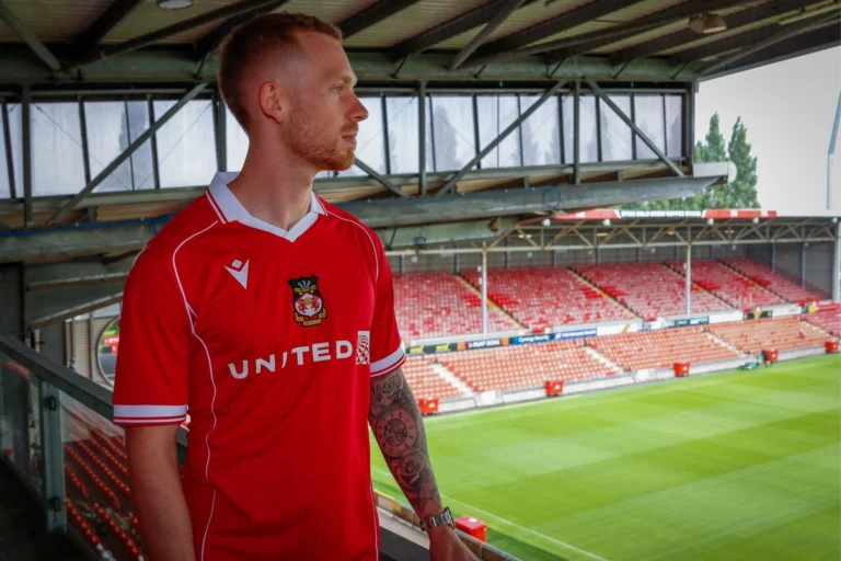 Wrexham Datangkan Gelandang Lewis O’Brien dari Nottingham Forest