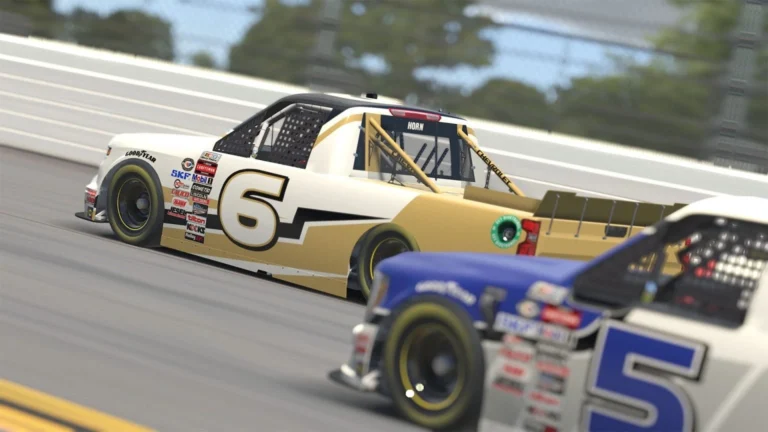 Stewart Friesen didiskualifikasi setelah finis ketiga di balapan ke-200 NASCAR Truck