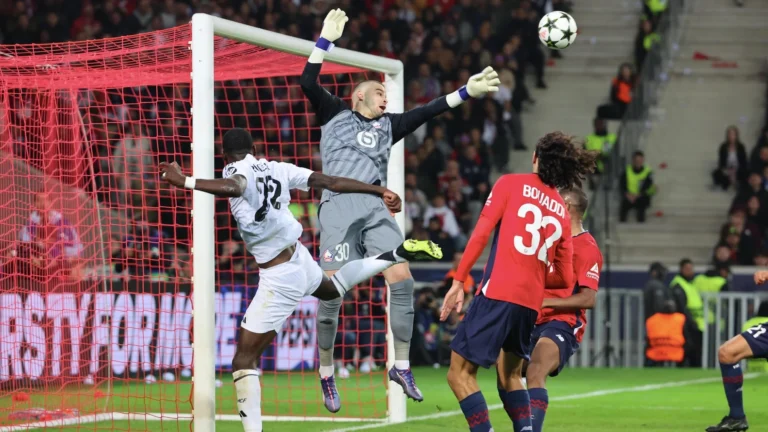 PSG ใกล้คว้า Lucas Chevalier อนาคตของ Donnarumma อยู่ที่แมนเชสเตอร์