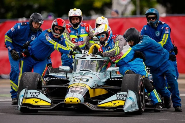 IndyCar Toronto 2025: Balapan Penuh Drama dan Kecelakaan