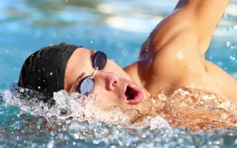 Cara Membangun Daya Tahan dalam Berenang: Tips Latihan Daya Tahan