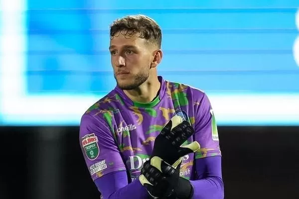 Debut Adam Przybek, Persib Ditahan Imbang Dewa United