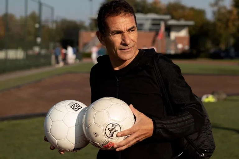Gerald Vanenburg changes Indonesia U-23 defensive formation