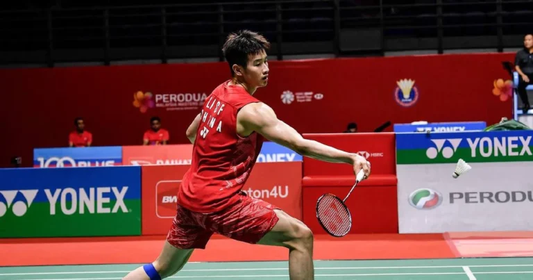 Li Shi Feng Cedera, Tersisa 3 Unggulan di Tokyo Open 2025