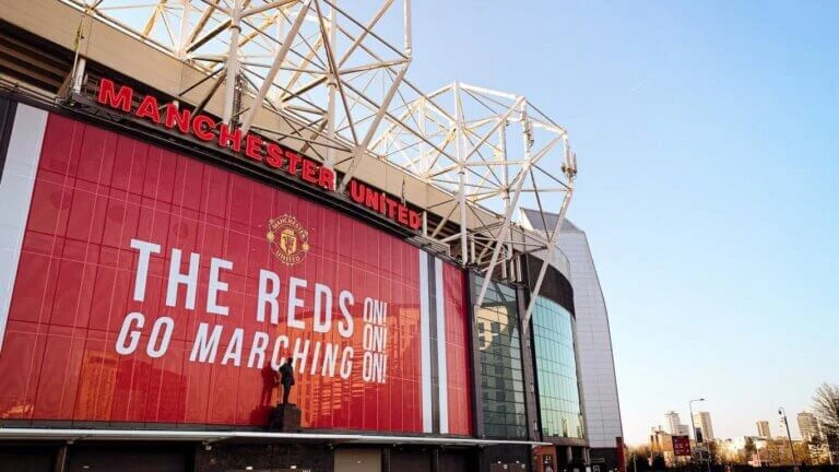 Klub Sepak Bola Manchester United: Sejarah Lambang (Logo)