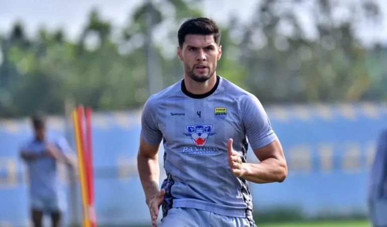 Julio Cesar Mulai Adaptasi Bersama Persib Bandung