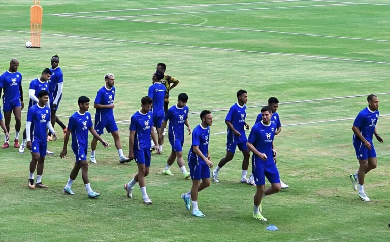 Persib Bandung Hold Training Camp in Thailand Ahead of 2025/2026 Season