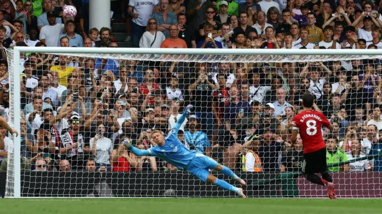 Bruno Fernandes Gagal Penalti vs Fulham