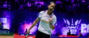 Ekspresi bahagia Putri KW setelah capai perempat final pertama di BWF