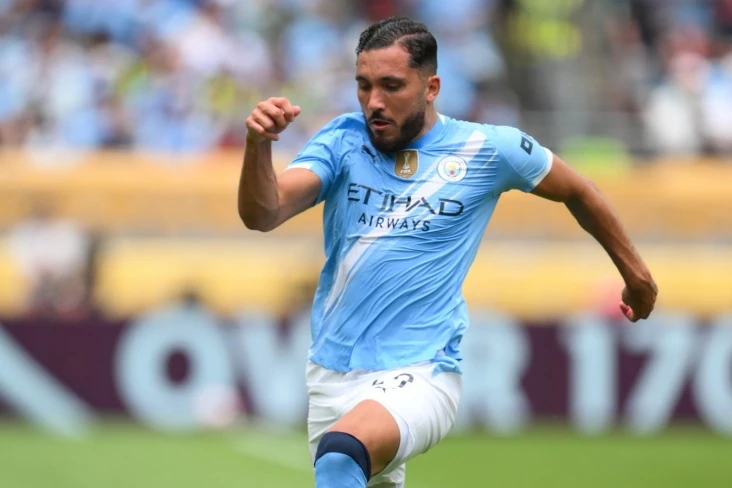 Manchester Siti futbolchisi Rayan Cherkiga Aguero va Jeko o’ynagan raqam berilgan