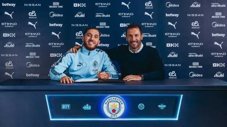 Rayan Cherki Resmi Kenakan Nomor 10 di Manchester City: Simbol Kreativitas dan Tanggung Jawab Besar