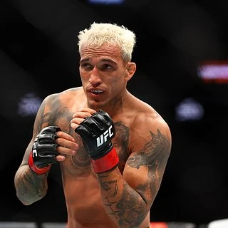 Oliveyra UFC 317 musobaqasida nima uchun Topuriya tomonidan nokautga uchraganini tushuntirdi