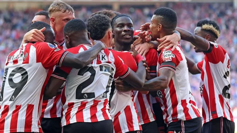 Sunderland unggul 3-0