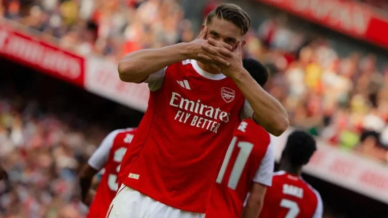 Viktor Gyökeres merayakan gol debut bersama Arsenal lawan Leeds di Premier League 2025