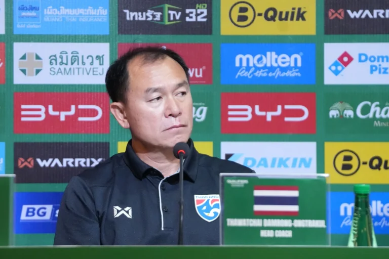 “ธวัชชัย ดำรงอ่องตระกูล” ร่วมแถลงข่าวก่อนการแข่งขันฟุตบอลชิงแชมป์เอเชียรุ่นอายุไม่เกิน 23 ปี รอบคัดเลือก กลุ่มเอฟ