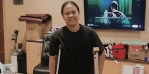 Jesita Putri Miantoro melakukan fisioterapi setelah mengalami cedera ACL